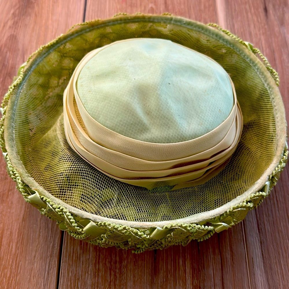 Vintage Union Made Ribbon Brimmed Hat